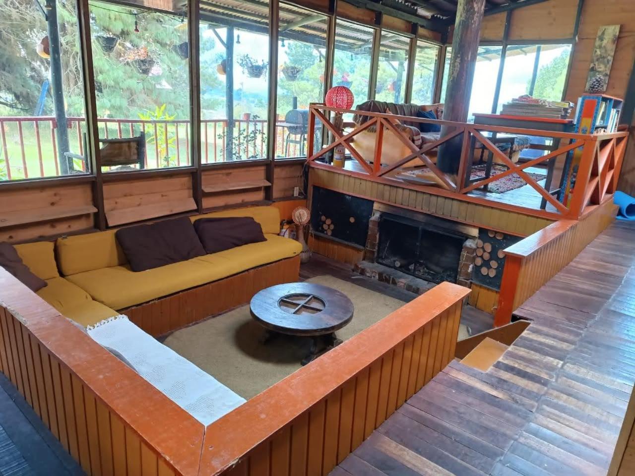 Chalets Amarelo ซูเอสกา ภายนอก รูปภาพ