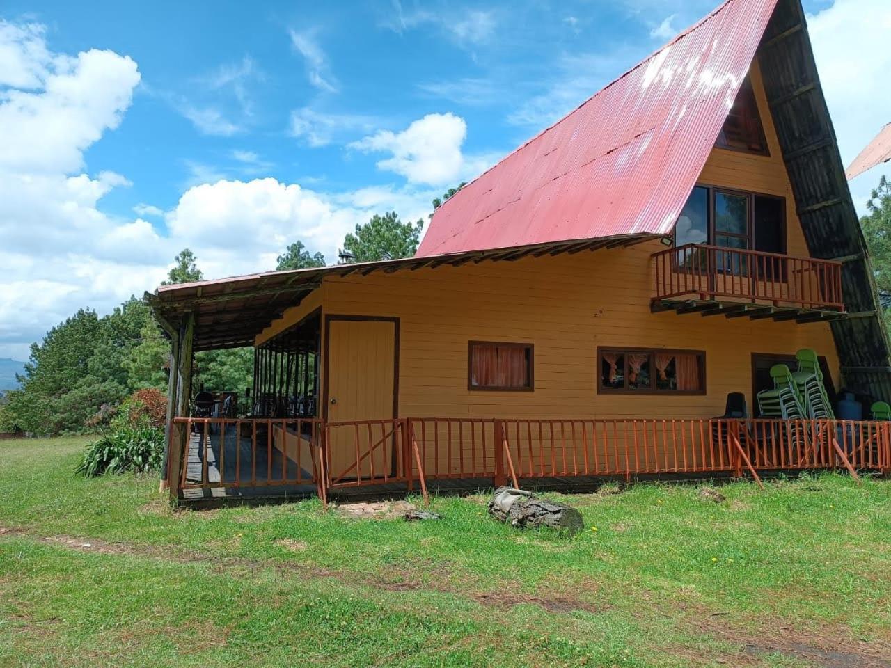 Chalets Amarelo ซูเอสกา ภายนอก รูปภาพ