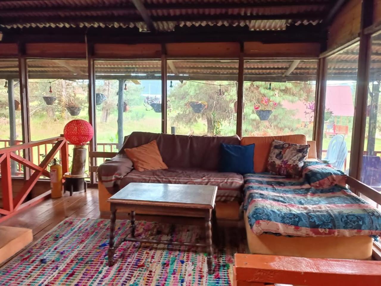 Chalets Amarelo ซูเอสกา ภายนอก รูปภาพ